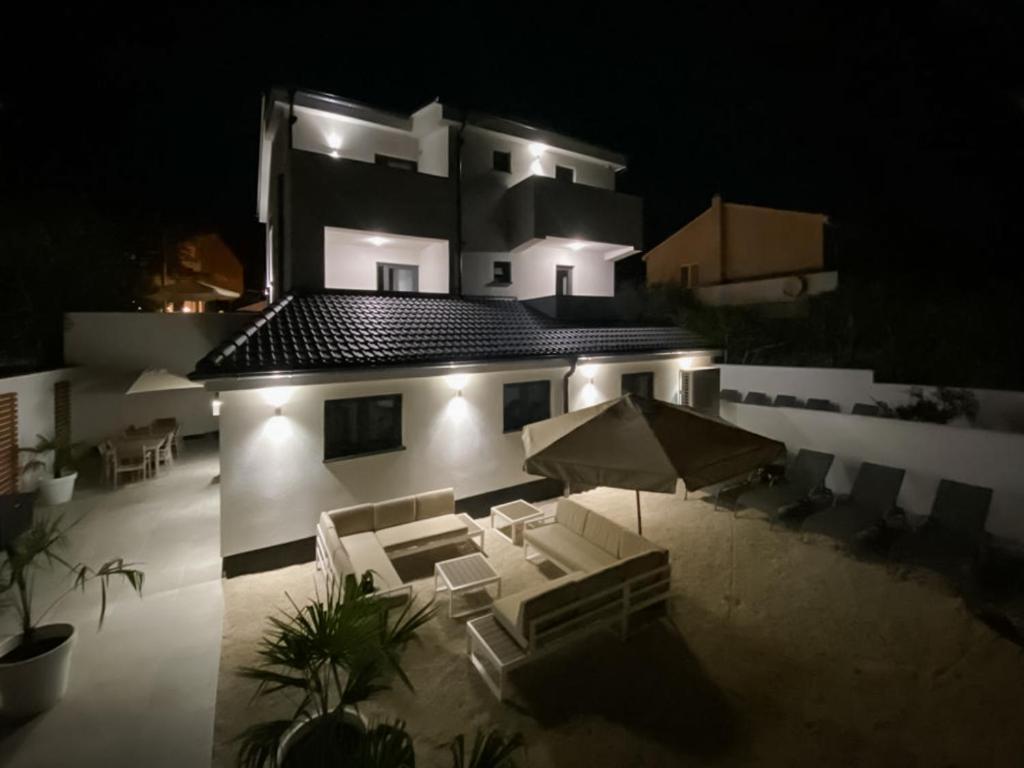 Villa Brig 36 プレマントゥーラ エクステリア 写真